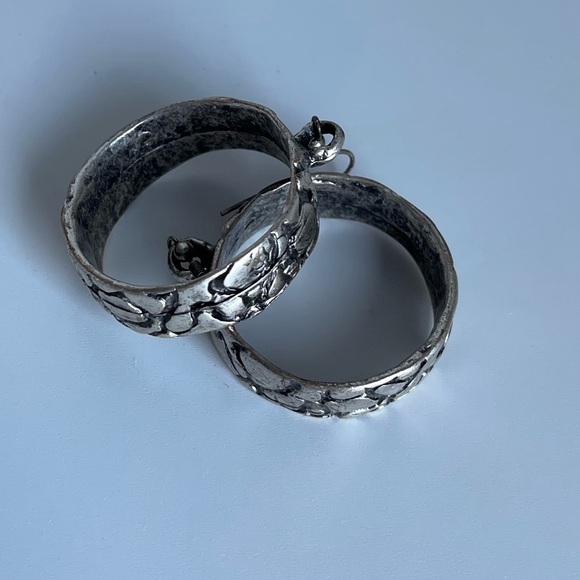 ☀️3/15$ NWOT Hoop Dangling Earrings - Picture 2 of 6